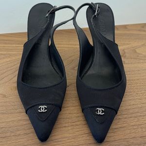 Chanel Black CC Logo Rhinestone Slingback Heels Pointed Toe Pumps Size 37 US 7